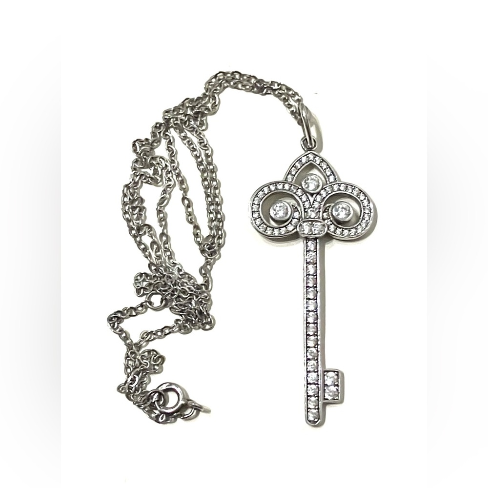 Sterling Silver 925 CZ Key Pendant Necklace 18”
